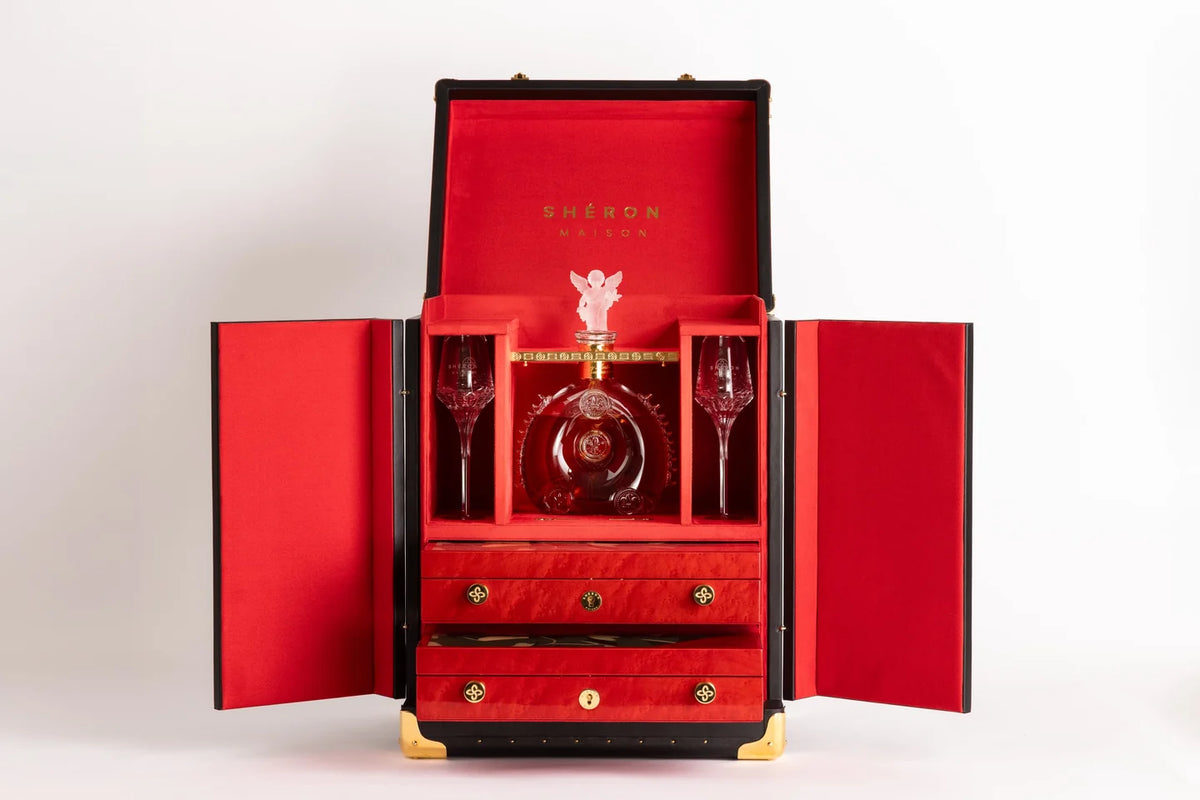 Spirit of Artisans Trunk open front view